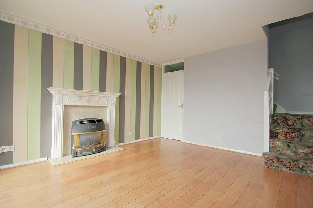 Property photo 2 of 16 Living Room