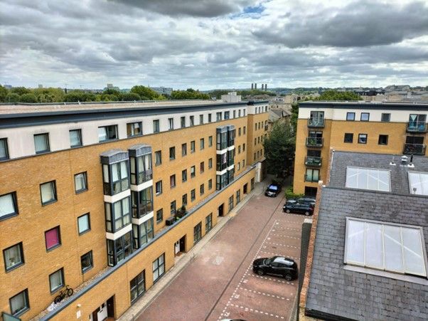 Property photo 1 of 11 2 Bedroom Flat For Rent