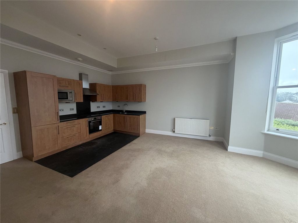 Additional image 5 of 2 bed flat for saleFlat 12A Mansion House, Bryn Y Mor, Narberth Road, Tenby, Pembrokeshire SA70