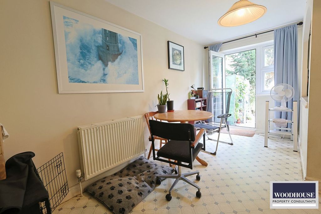 Property photo 3 of 29
