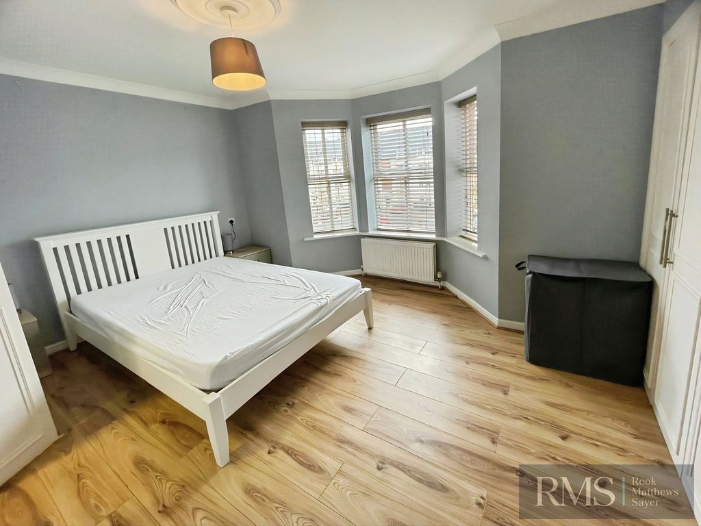 Property photo 3 of 10 Photo 3