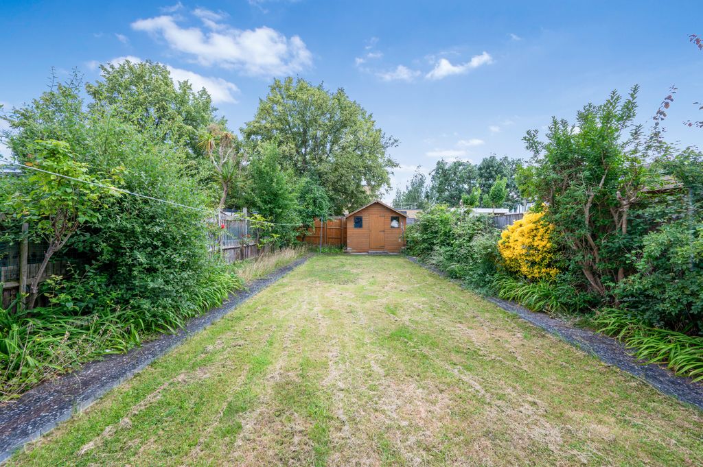 Property photo 3 of 33 Picture No. 34