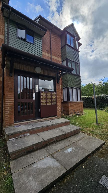 Property photo 1 of 6