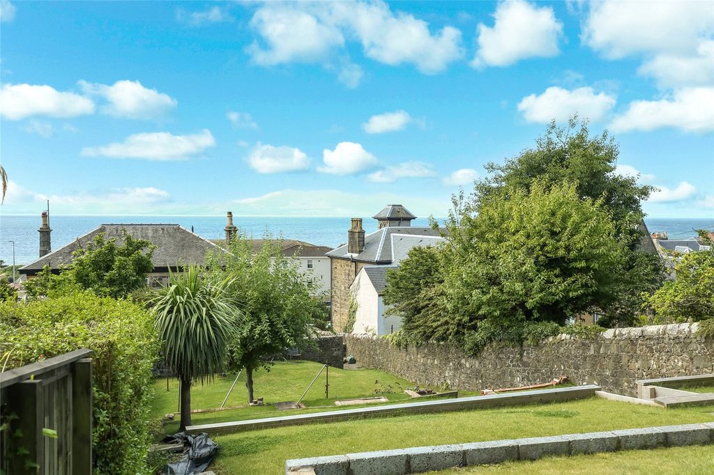 Property photo 3 of 19 Rear Garden