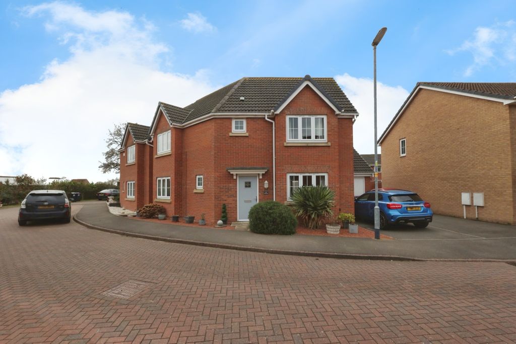 Property photo 1 of 27 4194220