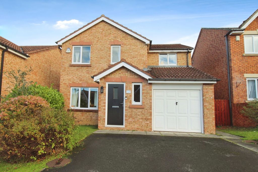 Property photo 1 of 18