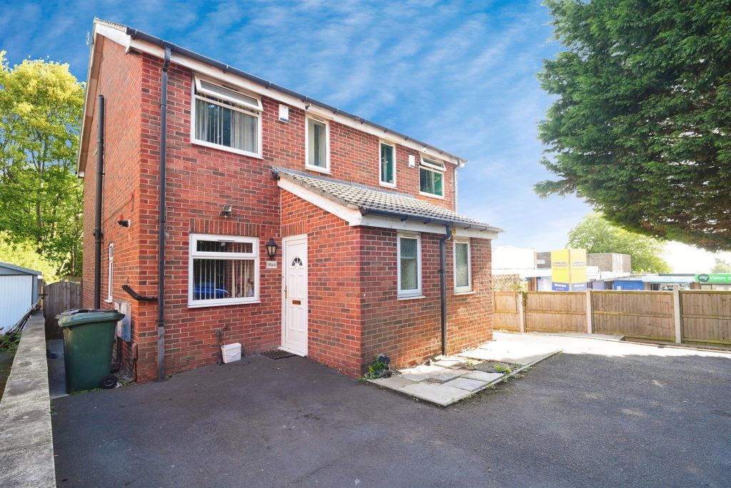Property photo 2 of 16