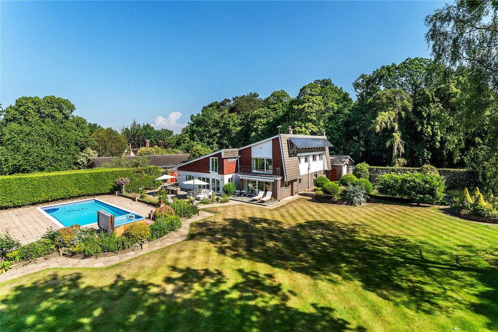 Property photo 1 of 74 Picture No. 26