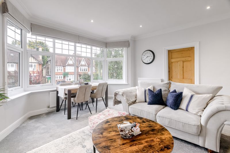 Property photo 2 of 19 Ivy Gate