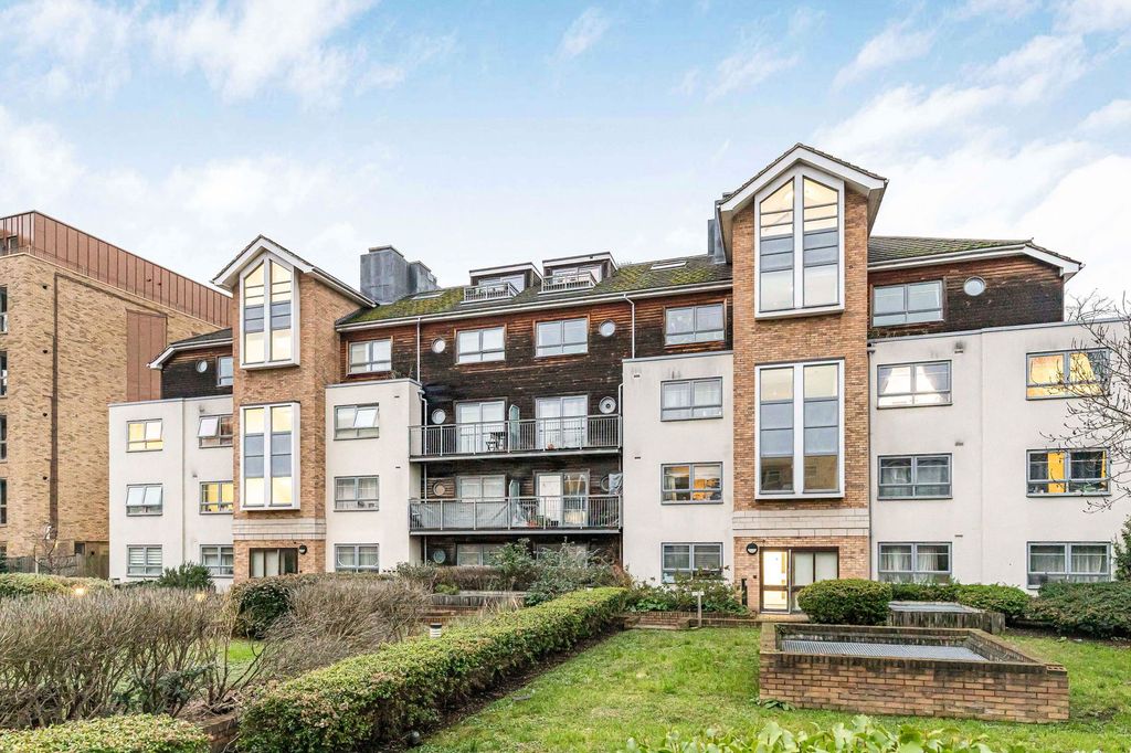 Property photo 3 of 14