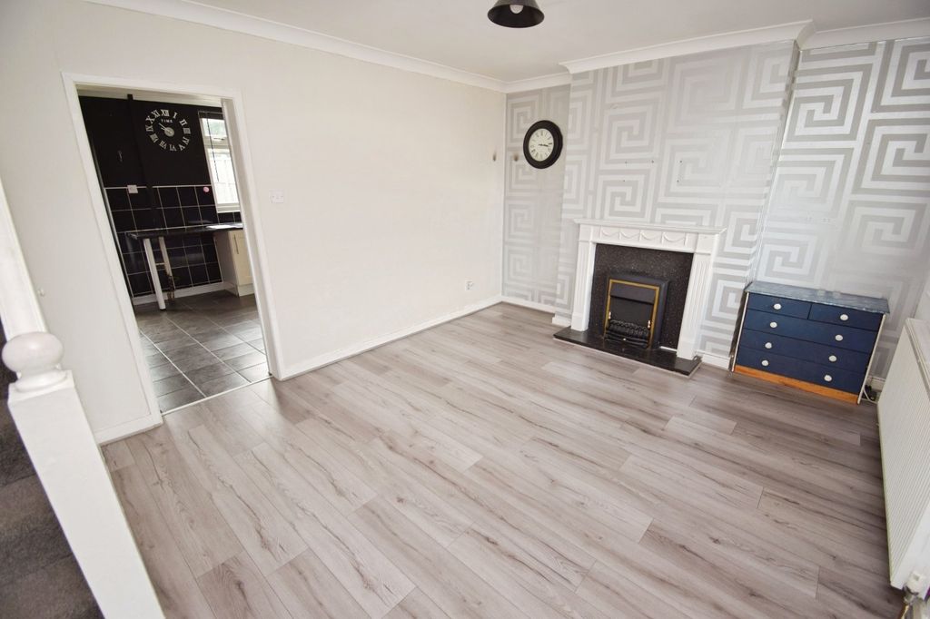 Property photo 2 of 16 Living Room