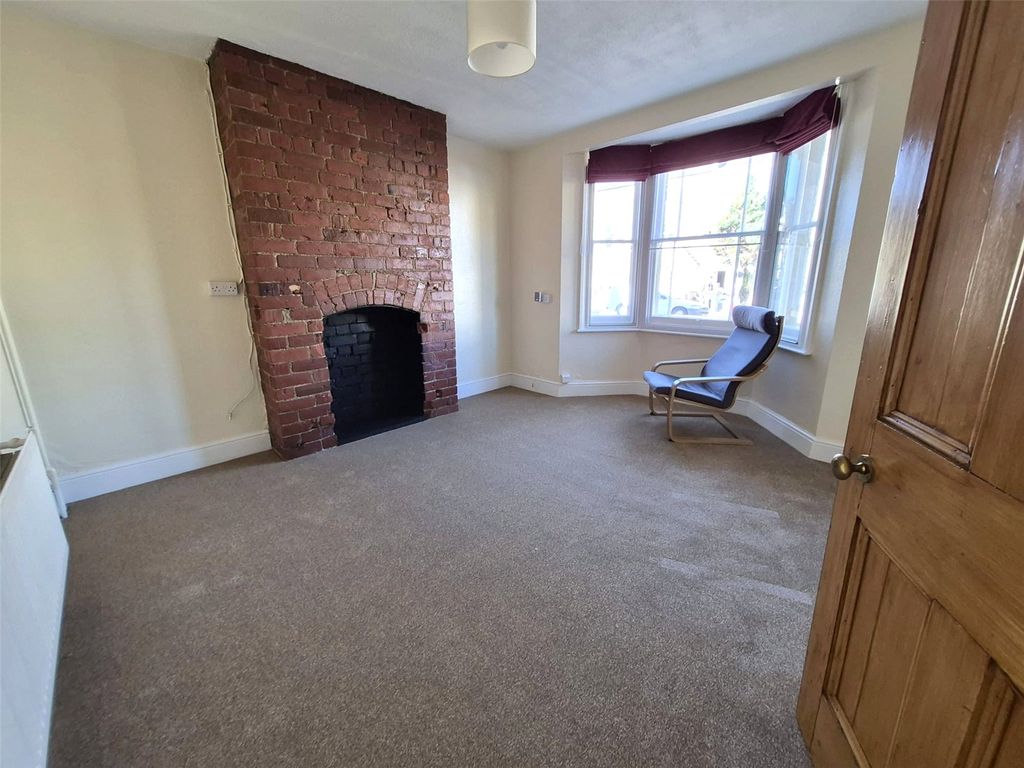 Property photo 3 of 11 Picture No. 06