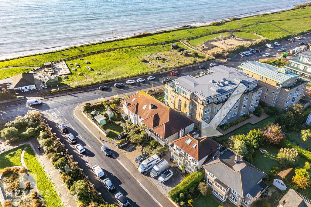 Property photo 1 of 49