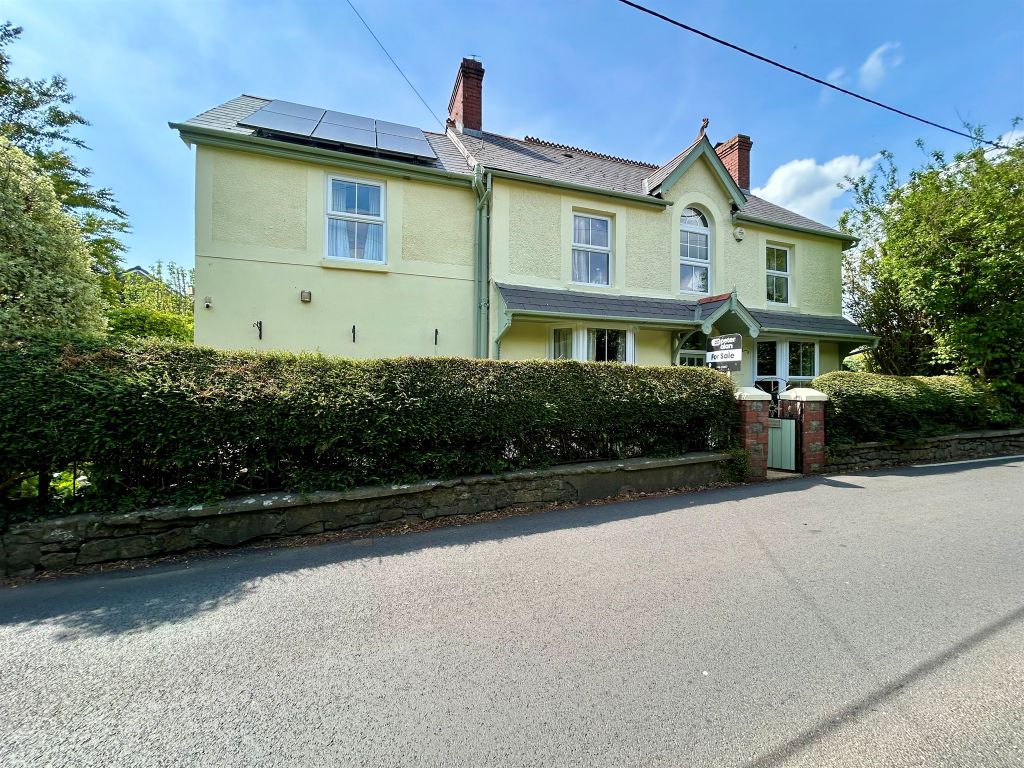 Property photo 1 of 22
