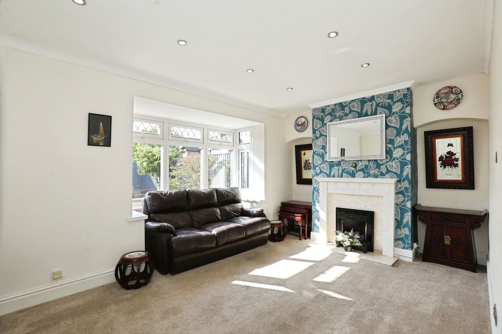 Property photo 3 of 21 Pbox-Img.Jpg