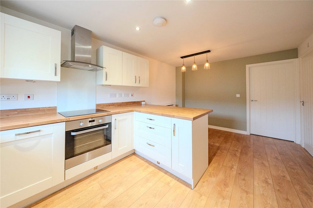 Property photo 3 of 14 Picture No. 34