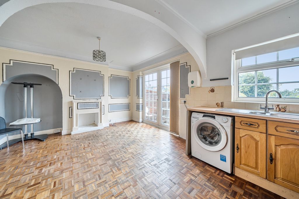 Property photo 3 of 15 1371063-5-68F23Ff...