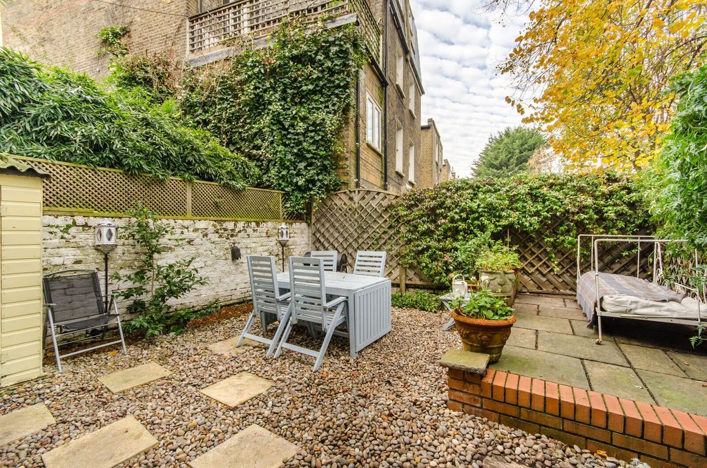 Property photo 2 of 14