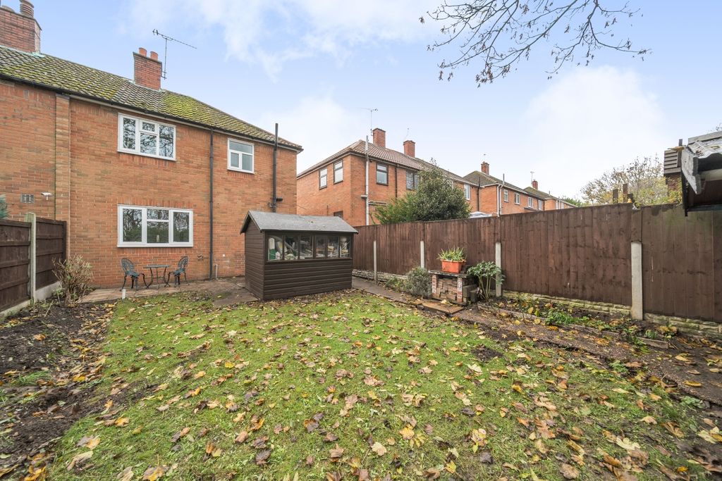 Property photo 3 of 20 Tennyson Avenue Campsall