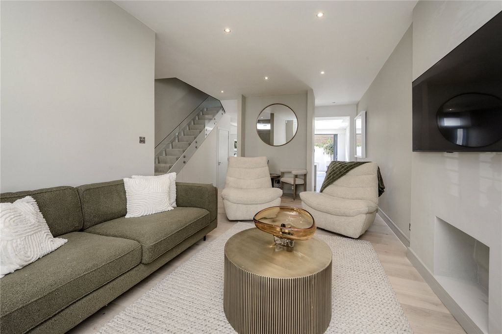 Property photo 2 of 25 Picture No. 51