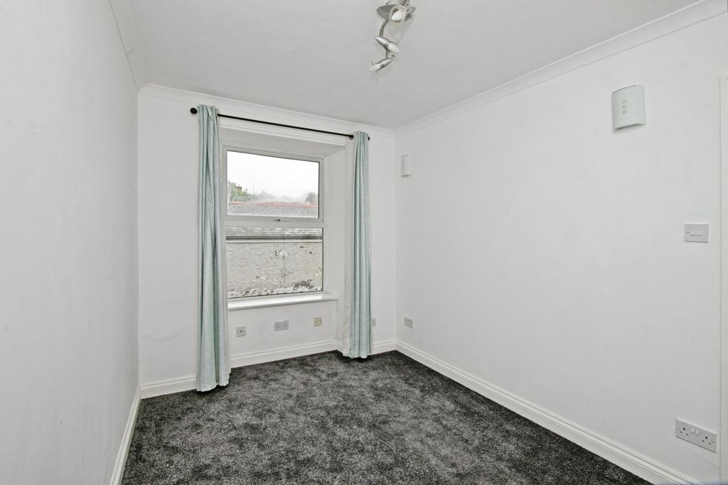 Property photo 3 of 13 Photo
