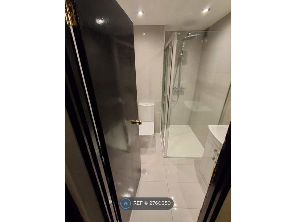 Property photo 2 of 5 Bathroom