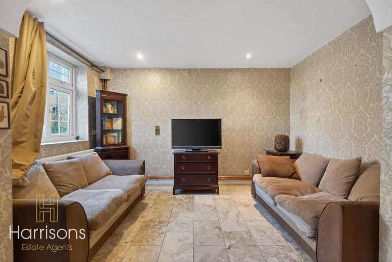 Property photo 2 of 32 Photo 20