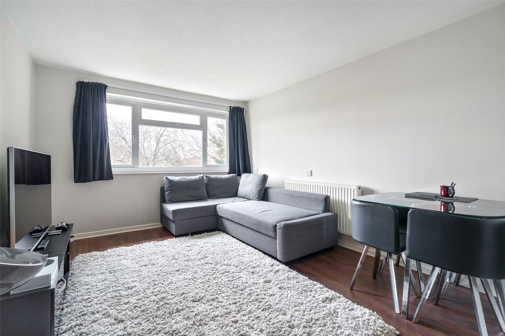 Property photo 2 of 7 Picture No. 01