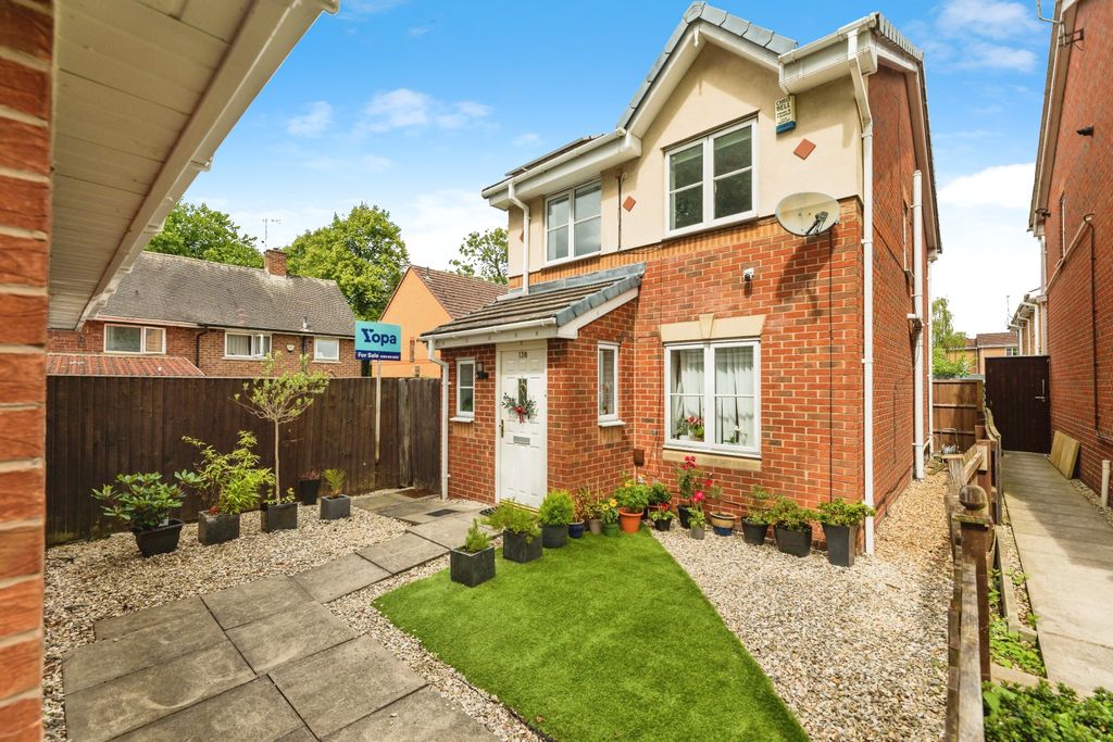 Property photo 1 of 20 2A8A7157