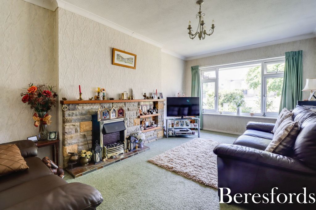 Property photo 3 of 16 Picture No. 01