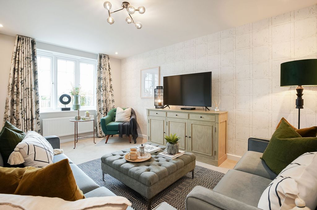 Property photo 3 of 12 Henley_Lounge 3