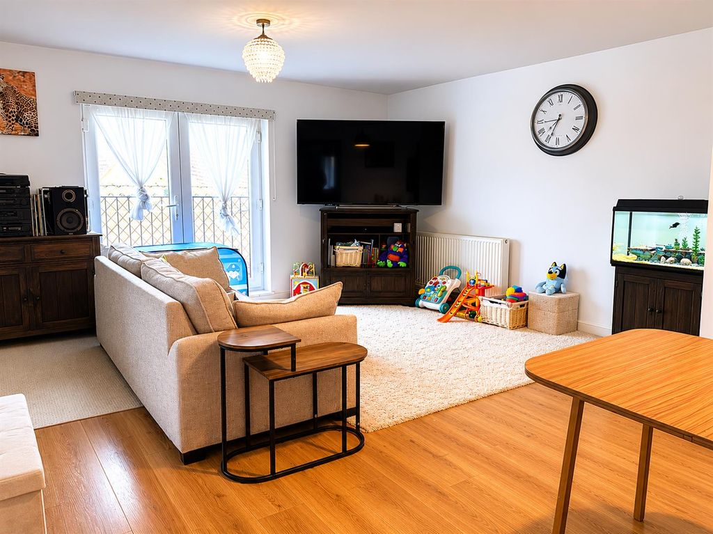 Property photo 2 of 8 68EE08Eb-127A-4A3A-Be72-C6512900A684.Png