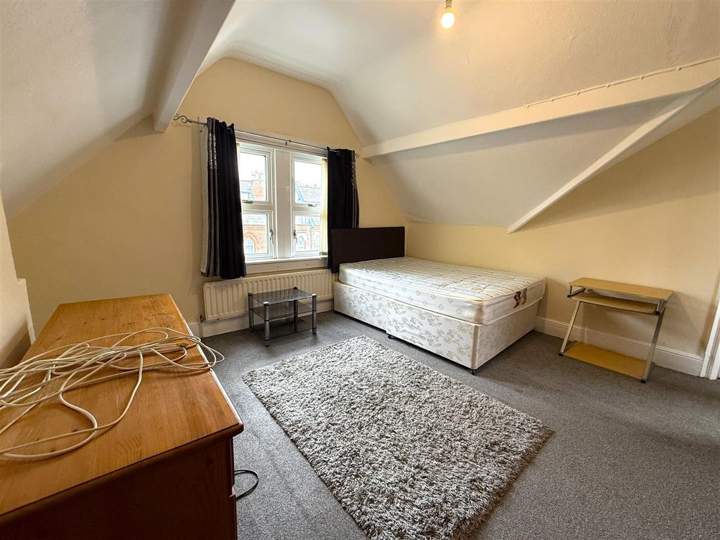 Property photo 2 of 9 Img_8242.Jpg