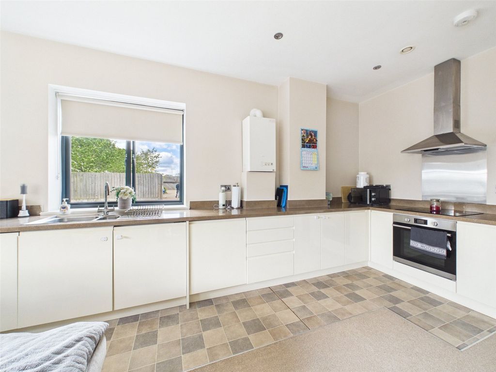 Property photo 3 of 8 Picture No. 02