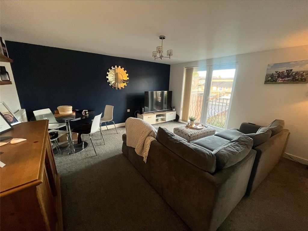 Property photo 2 of 7 Picture No. 01