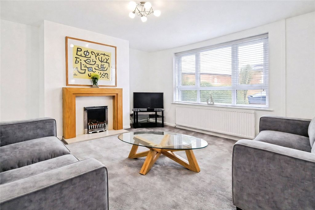 Property photo 2 of 17 Picture No. 23