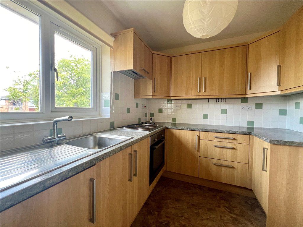 Property photo 3 of 15 Kitchen
