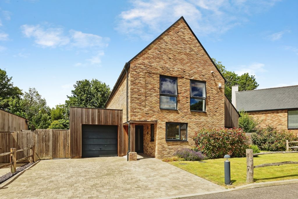 Property photo 1 of 24 Pbox-Img.Jpg