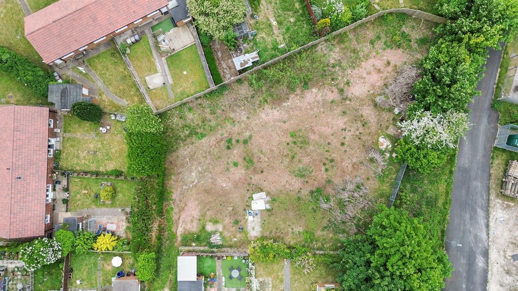 Property photo 1 of 11 Drone