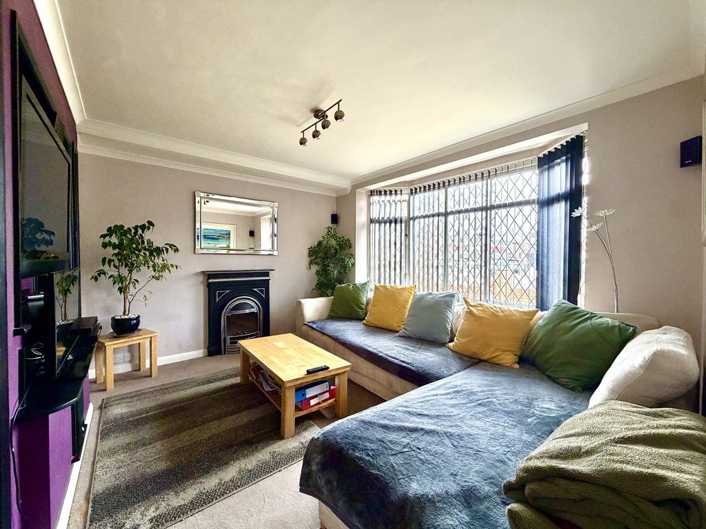 Property photo 2 of 13 Not Specified