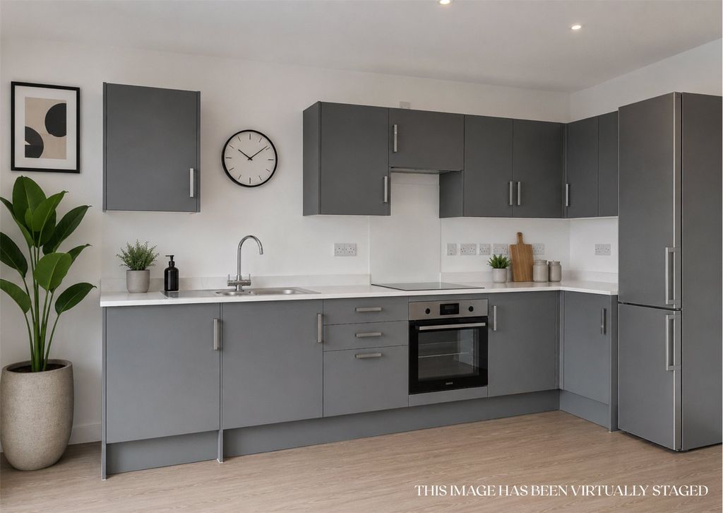 Property photo 3 of 13 Kitchen