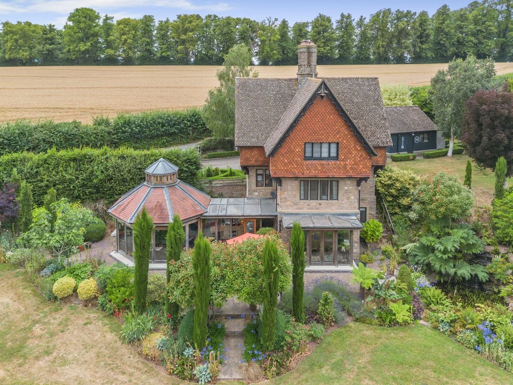 Property photo 1 of 39
