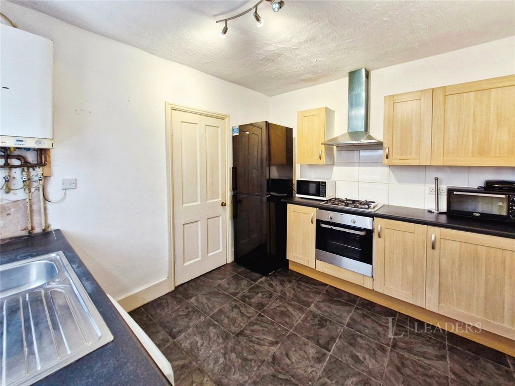 Property photo 3 of 4 Shared Kitchen