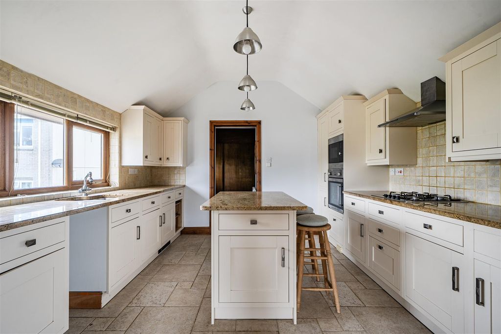 Property photo 2 of 27 1477280 (12).Jpg
