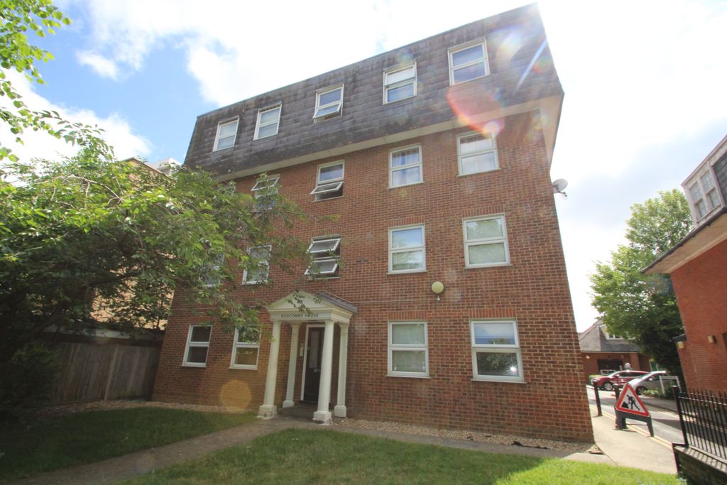 Property photo 1 of 10