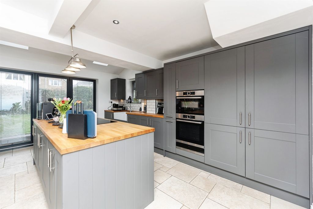 Property photo 2 of 15 Kitchen/Living Room