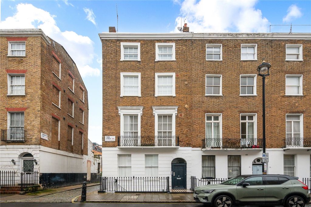 Property photo 1 of 16 Exterior