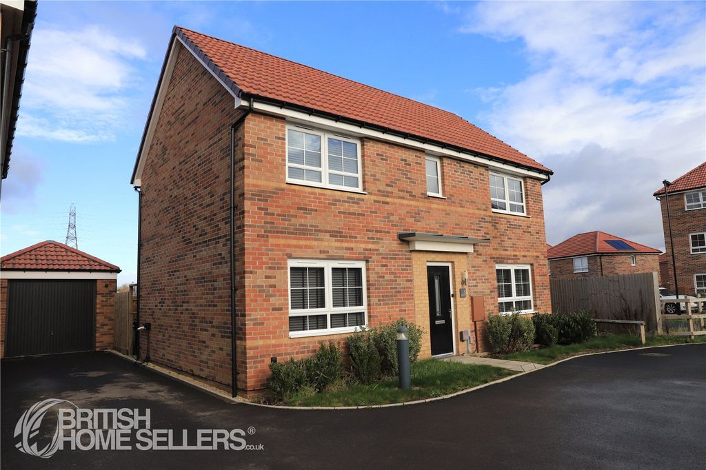 Property photo 2 of 31 Picture No. 16