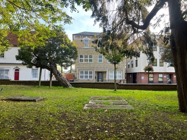 Property photo 1 of 6