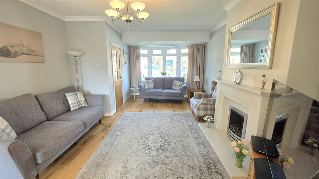 Property photo 2 of 28 Picture No. 26